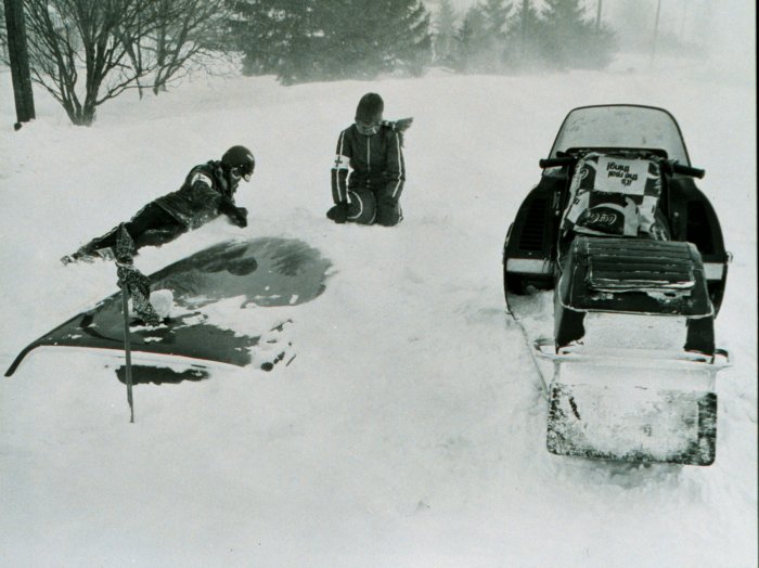 buried car pic