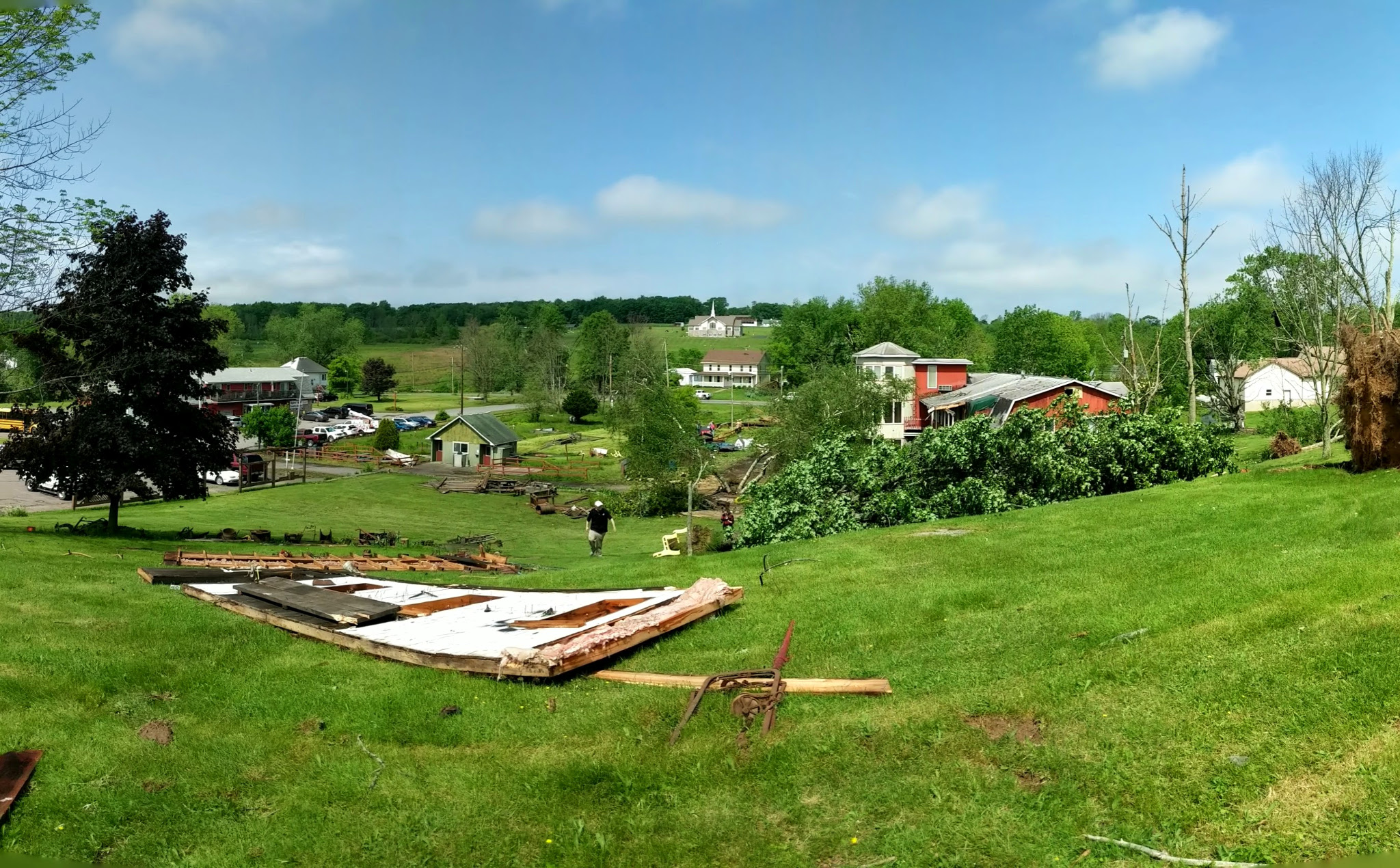 tornado damage picture